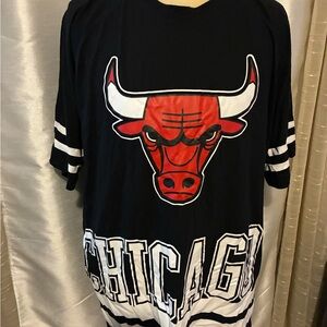 New Era NBA Oversized Appliqué Chicago Bulls Black T-Shirt Men’s Size 3XL